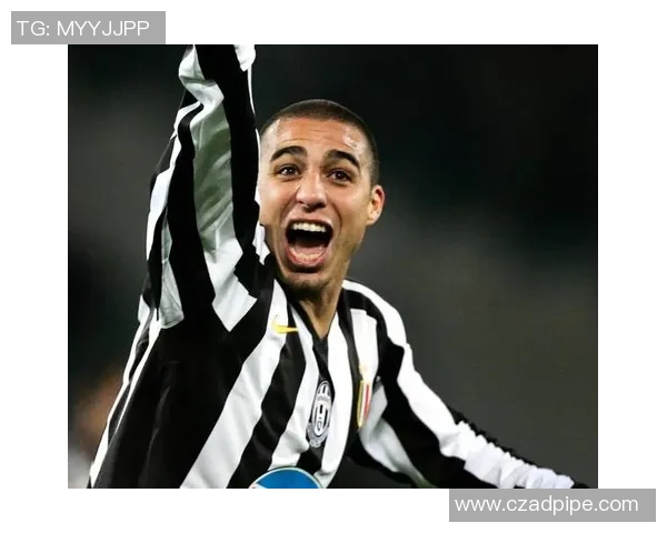 足球球星大头卡辉煌生涯与绿茵场上难忘瞬间全景解析 足球球星大头卡辉煌生涯与绿茵场上难忘瞬间全景解析